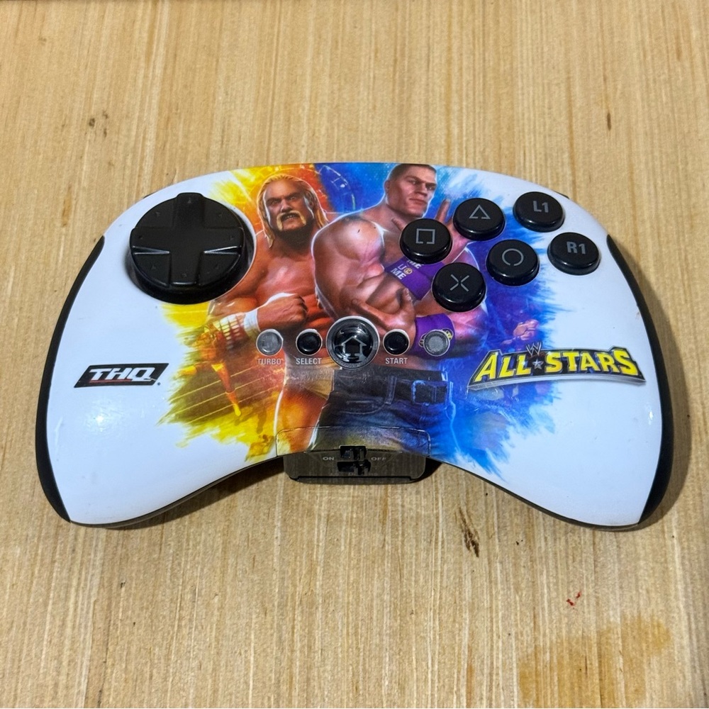 MadCatz PS3 Controller WWE All Stars Brawlpad PS3 Hogan Cena “UNTESTED”Read Blw